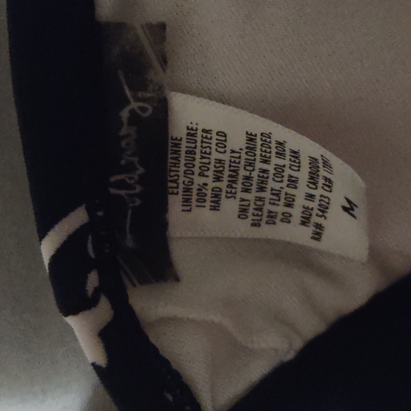 Black & White Swim Top - Picture 3 of 3